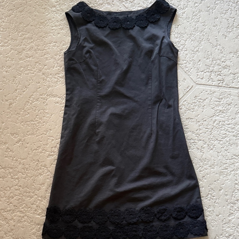 Elegant Black Sleeveless Dress